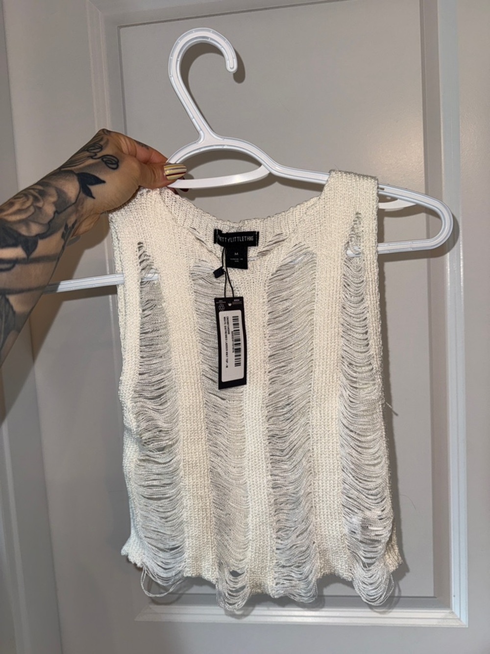 PrettyLittleThing Ivory Distressed Knit Tank